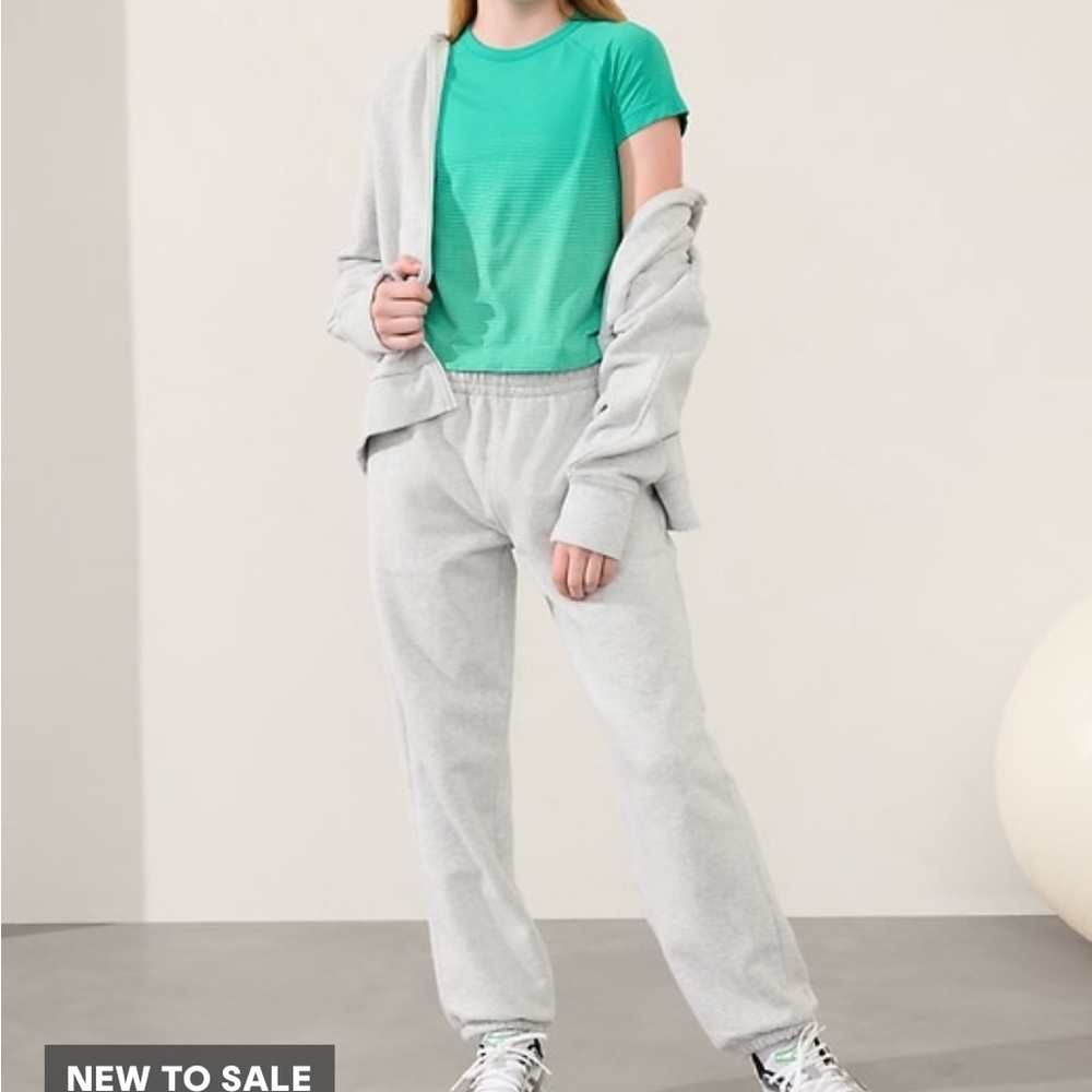 Athleta Girl Power Up Sports Length Tee NWT